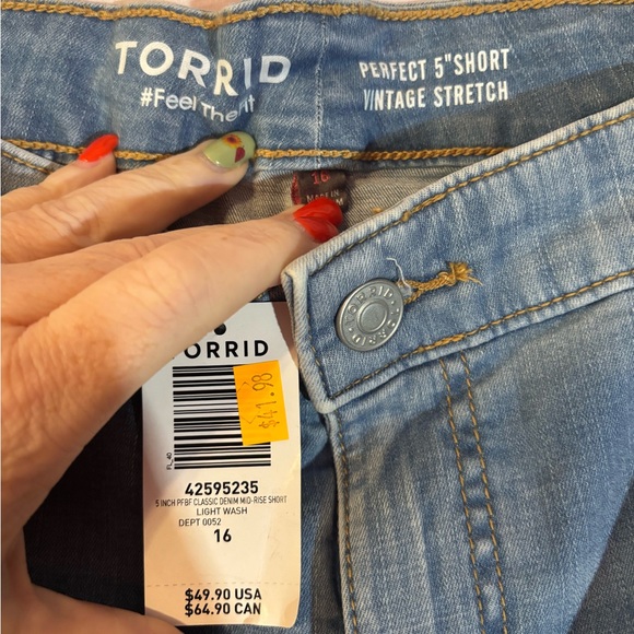Brand new Torrid Vintage Stretch Jean Shorts - Picture 3 of 7